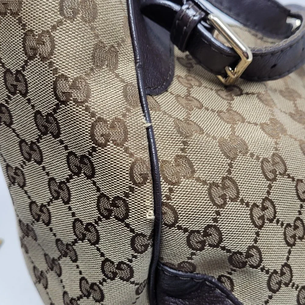 GUCCI G Logo Shoulder Bag - Picture 11 of 13